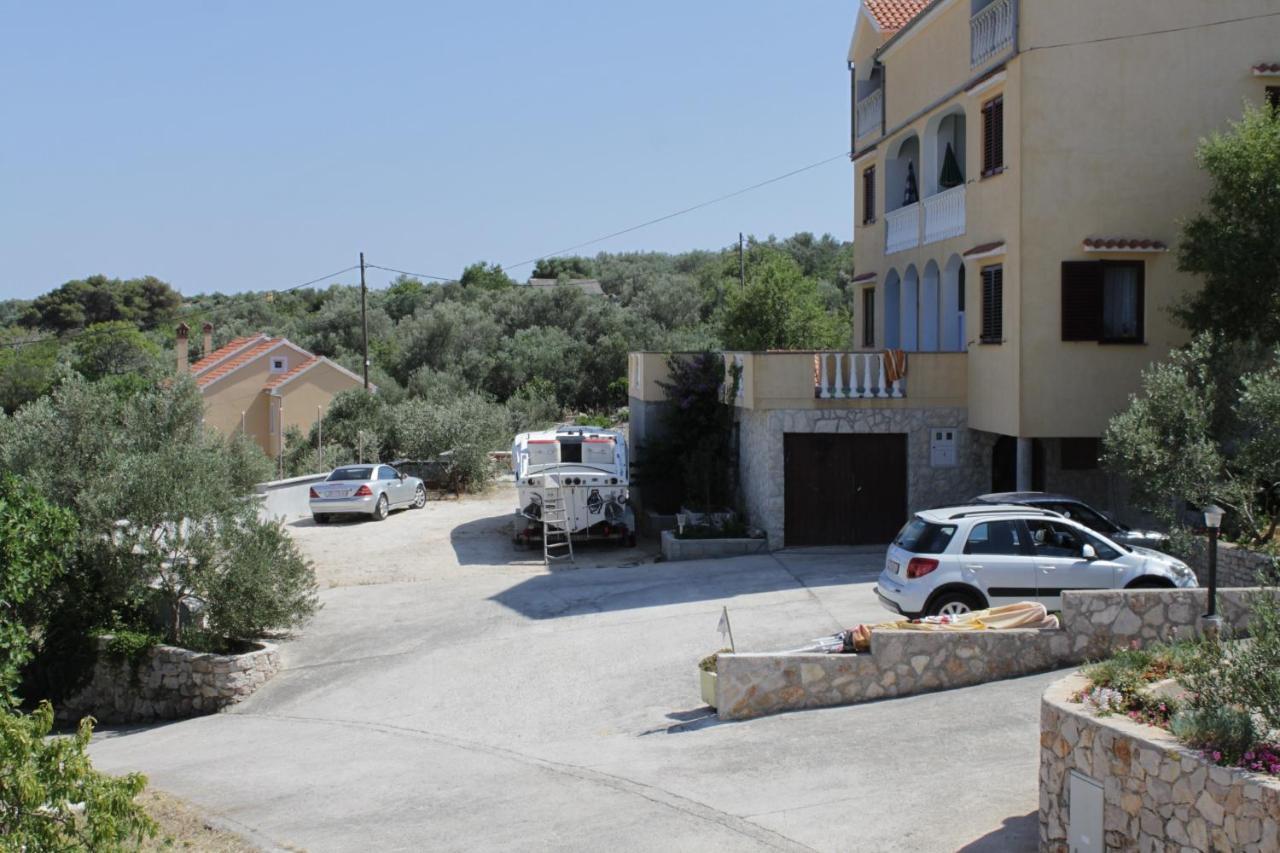 Apartments With A Parking Space Sali, Dugi Otok - 8152 Exterior foto